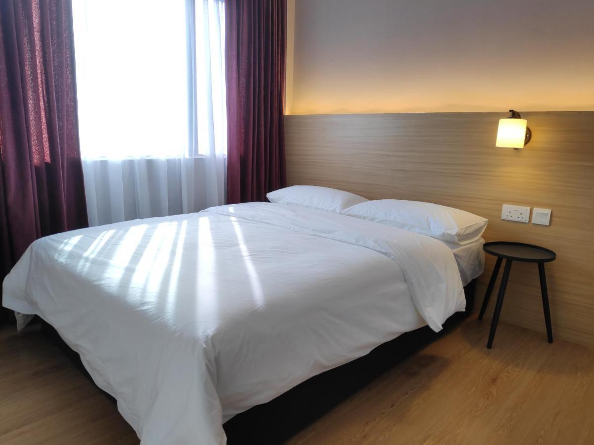 Ez Suites Bandar Seri Begawan Esterno foto
