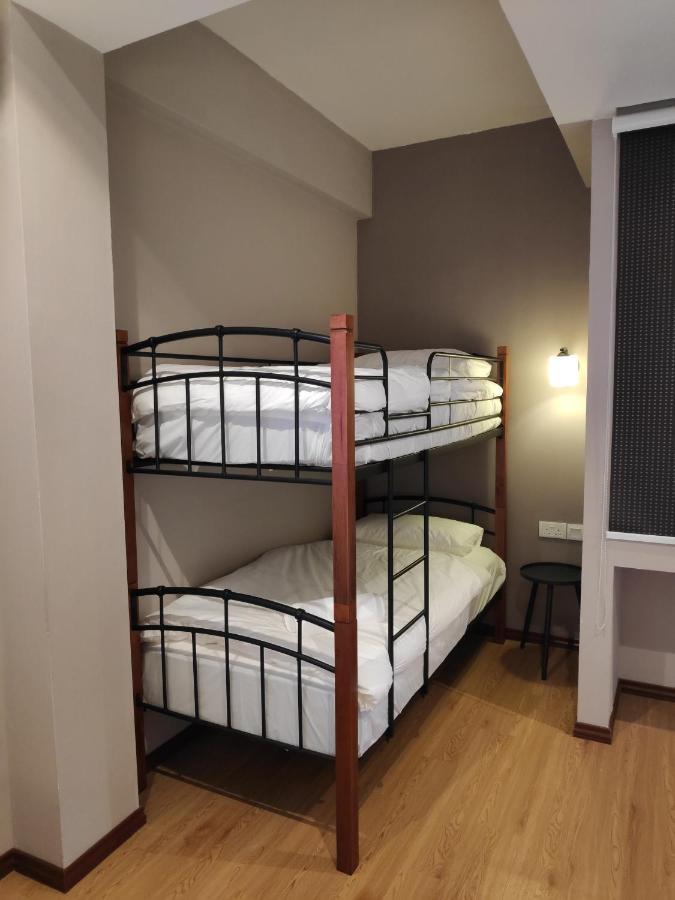 Ez Suites Bandar Seri Begawan Esterno foto